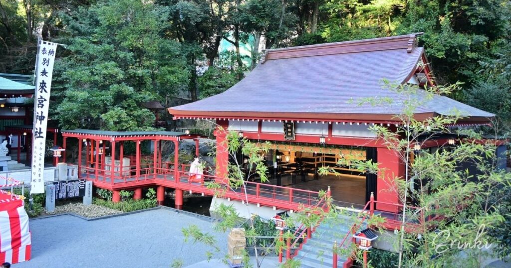 来宮神社の神楽殿